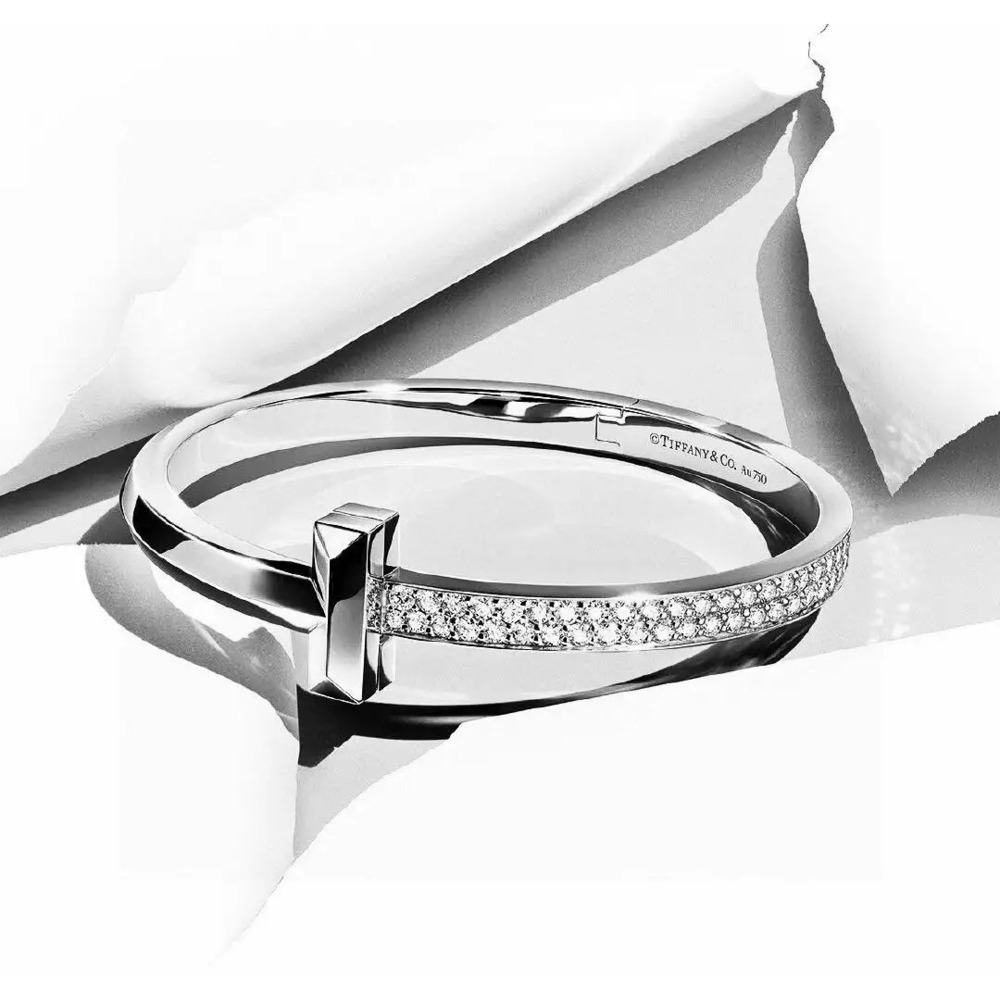 Tiffany & Co. Luxury Wide Bracelet with Diamonds - Picture 2 of 5